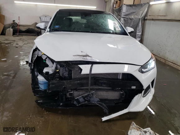 2020 Hyundai Veloster Turbo with VIN KMHTH6AB8LU028470, listed as a Copart auction lot 49421485 with 33,519 mi miles and Salvage Title. Bid and sale history available at carsss.com. Image 5.