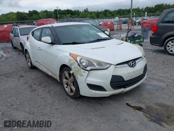 2013 Hyundai Veloster w/Black Int с VIN KMHTC6AD9DU155259, выставлен на аукционе IAAI как лот 42361365 с пробегом 261 896 миль миль и . История ставок и продаж доступна на DreamBid. Изображение 1.