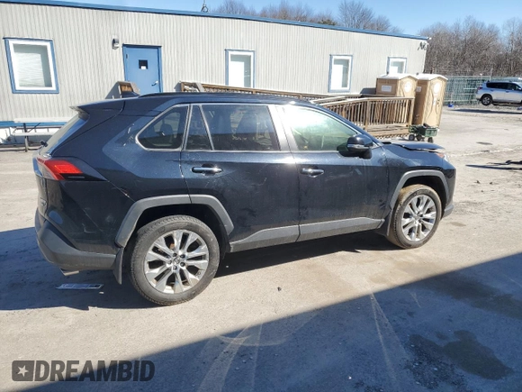 2019 Toyota RAV4 Limited with VIN JTMN1RFV2KD518441, listed as a Copart auction lot 47521195 with 67,063 mi miles and Clean Title. Bid and sale history available at carsss.com. Image 3.