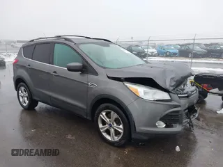 2013 Ford Escape SE with VIN 1FMCU9G94DUD86183, listed as a IAAI auction lot 41209082 with 187,273 mi miles. Bid and sale history available at carsss.com. Image 1.