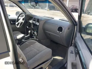 2005 GMC Envoy SLE with VIN 1GKDS13S252284455, listed as a IAAI auction lot 41455172 with 171,559 mi miles and . Bid and sale history available at DreamBid. Image 5.
