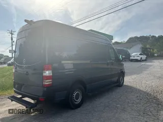 2018 Mercedes-Benz Sprinter Cargo Worker with VIN WD3PE7CDXJP632434, listed as a Copart auction lot 54715465 with 121,212 mi miles and Clean Title. Bid and sale history available at carsss.com. Image 4.