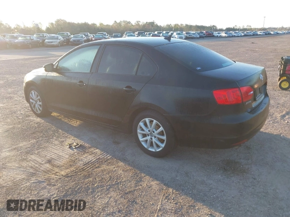 2012 Volkswagen Jetta SE z VIN 3VWDX7AJ0CM340552, wystawiony jako IAAI lot #41780133 z przebiegiem 126 988 mil mil oraz . Historia ofert i sprzedaży dostępna na DreamBid. Obrazek 3.