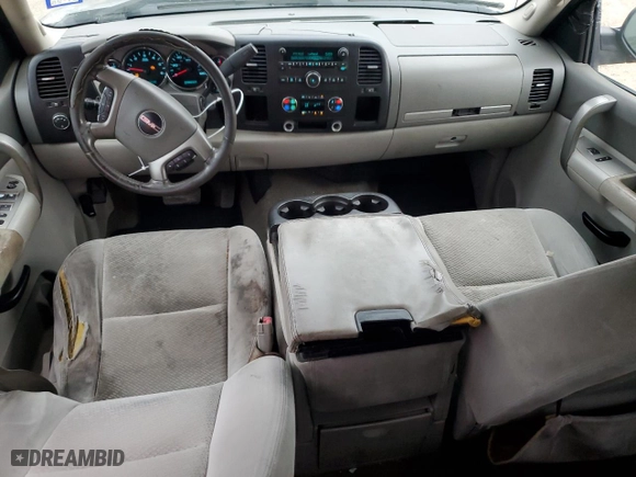 2007 GMC Sierra 1500 SLE1 with VIN 2GTEC19C371540909, listed as a Copart auction lot 82684964 with 206,209 mi miles and Salvage Title. Bid and sale history available at carsss.com. Image 8.