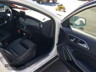 2020 Mercedes-Benz GLA 250 z VIN WDCTG4GB1LU022698, wystawiony jako IAAI lot #36984414 z przebiegiem 19 705 mil mil oraz . Historia ofert i sprzedaży dostępna na DreamBid. Obrazek 5.