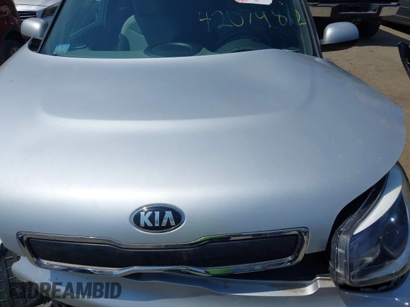 2015 Kia Soul with VIN KNDJN2A26F7767966, listed as a IAAI auction lot 42079812 with 25,870 mi miles and . Bid and sale history available at DreamBid. Image 10.