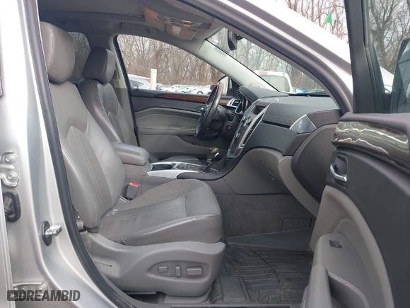2010 Cadillac SRX Luxury Collection with VIN 3GYFNAEY8AS522282, listed as a IAAI auction lot 41721778 with 200,370 mi miles. Bid and sale history available at carsss.com. Image 5.