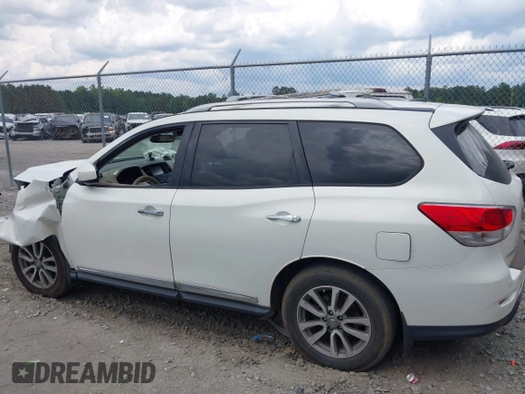 2014 Nissan Pathfinder Platinum with VIN 5N1AR2MN4EC731012, listed as a IAAI auction lot 42220965 with 170,000 mi miles and . Bid and sale history available at DreamBid. Image 14.