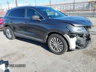 2017 Lincoln MKX Select with VIN 2LMPJ6KR9HBL37562, listed as a IAAI auction lot 41857375 with 103,678 mi miles. Bid and sale history available at carsss.com. Image 1.