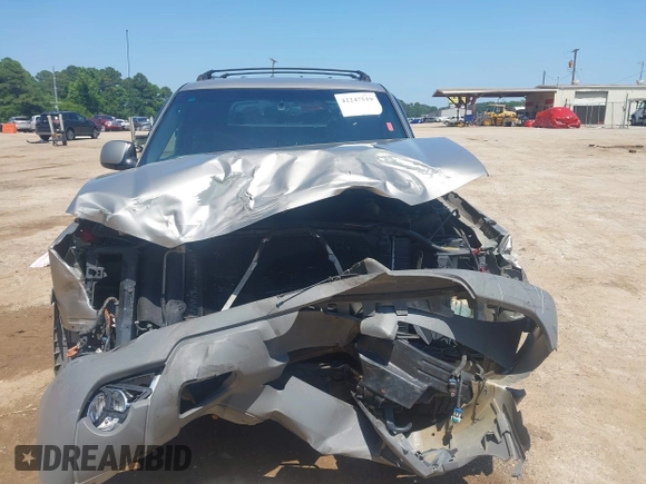 2002 Chevrolet Avalanche z VIN 3GNEK13T02G127607, wystawiony jako IAAI lot #42247519 z przebiegiem 249 223 mil mil oraz . Historia ofert i sprzedaży dostępna na DreamBid. Obrazek 12.