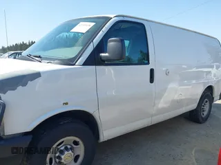 2012 Chevrolet Express Cargo Van with VIN 1GCWGFCB0C1117727, listed as a IAAI auction lot 42105038 with 204,472 mi miles. Bid and sale history available at carsss.com. Image 14.
