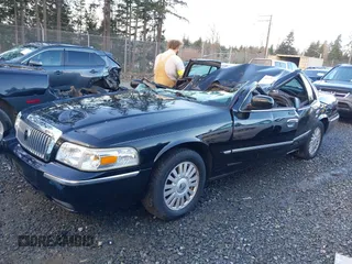 2008 Mercury Grand Marquis z VIN 2MHHM75V98X614175, wystawiony jako IAAI lot #41179107 z przebiegiem 114 607 mil mil oraz . Historia ofert i sprzedaży dostępna na DreamBid. Obrazek 17.