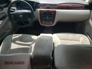 2008 Chevrolet Impala LS z VIN 2G1WB58KX81197842, wystawiony jako Copart lot #59018135 z przebiegiem 126 824 mil mil oraz Szkoda całkowita • Salvage title. Historia ofert i sprzedaży dostępna na DreamBid. Obrazek 8.