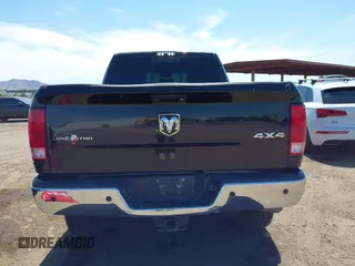 2018 Ram 2500 Big Horn with VIN 3C6UR5DL9JG327168, listed as a IAAI auction lot 42025118 with 195,635 mi miles. Bid and sale history available at carsss.com. Image 16.