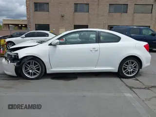 2007 Scion tC Spec z VIN JTKDE177370191749, wystawiony jako IAAI lot #42131564 z przebiegiem 174 556 mil mil oraz . Historia ofert i sprzedaży dostępna na DreamBid. Obrazek 15.