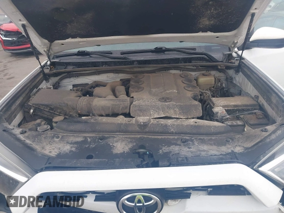 2018 Toyota 4Runner SR5 with VIN JTEBU5JR1J5605748, listed as a IAAI auction lot 41861352 with 49,323 mi miles and . Bid and sale history available at DreamBid. Image 10.