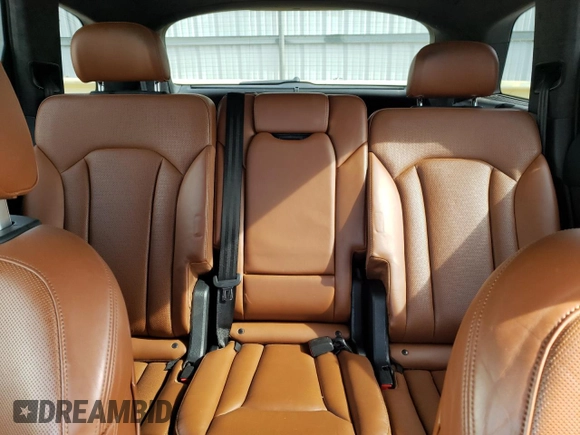 2017 Audi Q7 Prestige with VIN WA1VAAF78HD056506, listed as a Copart auction lot 53528145 with 156,140 mi miles and Salvage title. Bid and sale history available at DreamBid. Image 10.