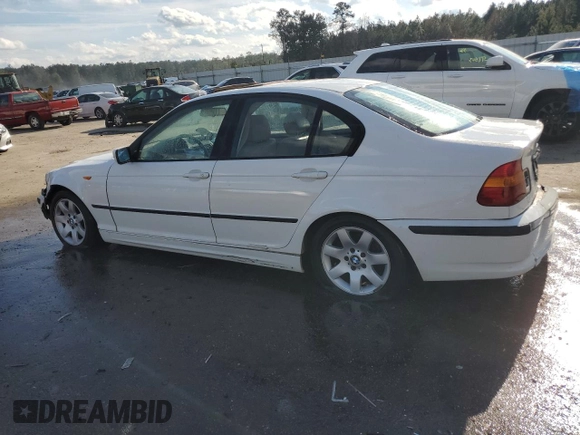 2003 BMW 3 Series 325i with VIN WBAEV334X3KL82454, listed as a Copart auction lot 82463474 with 180,919 mi miles and Salvage Title. Bid and sale history available at carsss.com. Image 2.