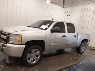 2013 Chevrolet Silverado 1500 LS with VIN 3GCPKREA1DG156984, listed as a IAAI auction lot 41924312 with 117,018 mi miles. Bid and sale history available at carsss.com. Image 15.