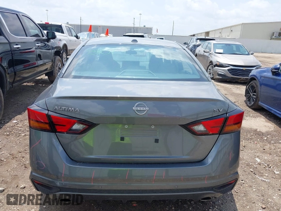2024 Nissan Altima SV z VIN 1N4BL4DV0RN400448, wystawiony jako IAAI lot #42087763 z przebiegiem 8 749 mil mil oraz . Historia ofert i sprzedaży dostępna na DreamBid. Obrazek 17.