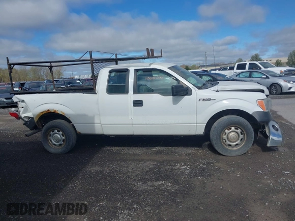 2014 Ford F-150 XL with VIN 1FTFX1CF8EFA94564, listed as a IAAI auction lot 40656243 with 184,667 mi miles. Bid and sale history available at carsss.com. Image 13.