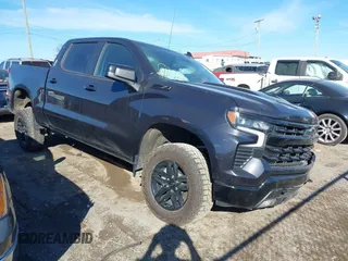 2024 Chevrolet Silverado 1500 LT Trail Boss with VIN 3GCUDFED0RG306113, listed as a IAAI auction lot 41653958 with 9,664 mi miles and . Bid and sale history available at DreamBid. Image 1.