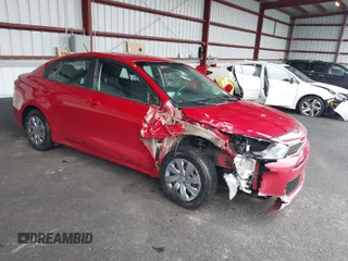 2020 Kia Rio LX with VIN 3KPA24AD5LE330901, listed as a IAAI auction lot 41901334 with 87,922 mi miles. Bid and sale history available at carsss.com. Image 1.