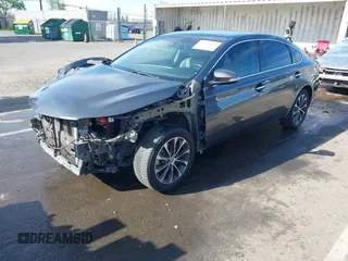 2017 Toyota Avalon XLE z VIN 4T1BK1EB5HU262650, wystawiony jako IAAI lot #42004158 z przebiegiem 81 018 mil mil oraz . Historia ofert i sprzedaży dostępna na DreamBid. Obrazek 2.