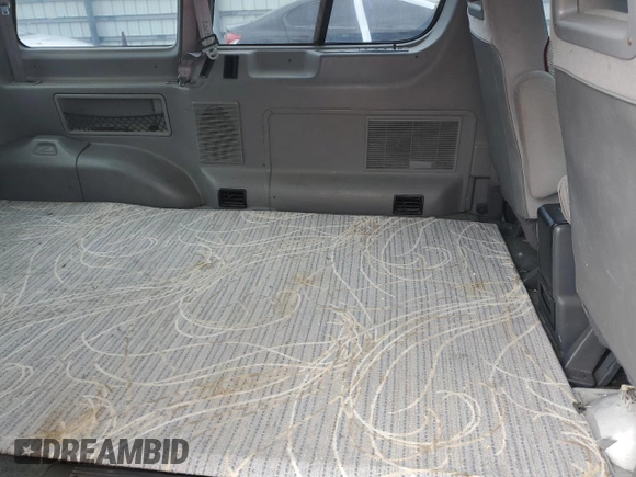 1996 Ford Aerostar с VIN 1FMDA11UXTZB91542, выставлен на аукционе Copart как лот 47391915 с пробегом 157 166 миль миль и Списание • Salvage title. История ставок и продаж доступна на DreamBid. Изображение 11.