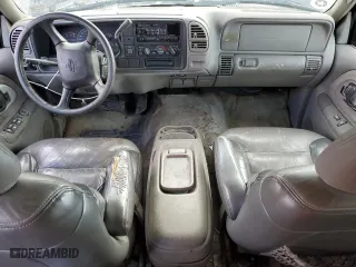 2000 Chevrolet Tahoe Limited with VIN 1GNEC13R6YR111843, listed as a Copart auction lot 47264665 with 287,666 mi miles and Salvage Title. Bid and sale history available at carsss.com. Image 8.