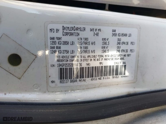 2002 Dodge Caravan SE with VIN 1B4GP25352B644736, listed as a IAAI auction lot 41268744 with 158,438 mi miles. Bid and sale history available at carsss.com. Image 9.