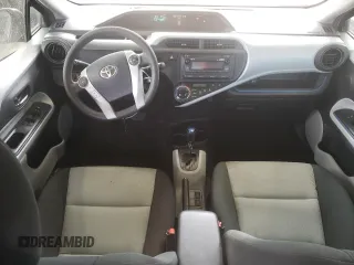 2012 Toyota Prius One z VIN JTDKDTB30C1504892, wystawiony jako Copart lot #60348625 z przebiegiem 85 880 mil mil oraz Czysty tytuł • Clean title. Historia ofert i sprzedaży dostępna na DreamBid. Obrazek 8.