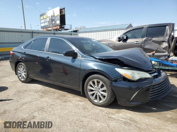 2015 Toyota Camry XLE with VIN 4T1BF1FK0FU951558, listed as a Copart auction lot 49955925 with 190,954 mi miles and Salvage Title. Bid and sale history available at carsss.com. Image 4.