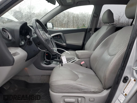 2006 Toyota RAV4 Limited with VIN JTMBD31V265044554, listed as a Copart auction lot 50124775 with 84,702 mi miles and Salvage title. Bid and sale history available at DreamBid. Image 7.