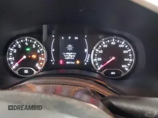 2020 Jeep Renegade Latitude z VIN ZACNJABB0LPL09308, wystawiony jako IAAI lot #41918498 z przebiegiem 88 213 mil mil oraz . Historia ofert i sprzedaży dostępna na DreamBid. Obrazek 7.