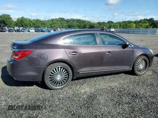 2014 Buick LaCrosse Premium II with VIN 1G4GF5G38EF229200, listed as a Copart auction lot 62501734 with 163,459 mi miles and Salvage Title. Bid and sale history available at carsss.com. Image 3.