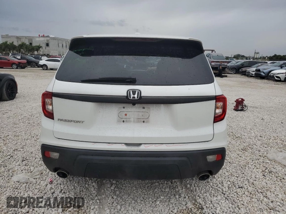 2021 Honda Passport EX-L with VIN 5FNYF7H55MB007768, listed as a Copart auction lot 89010335 with 21,551 mi miles and Salvage Title. Bid and sale history available at carsss.com. Image 6.