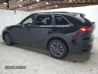 2025 Mazda CX-70 Preferred z VIN JM3KJBHDXS1115668, wystawiony jako Copart lot #80022374 z przebiegiem Nie podano mil oraz Tytuł czysty. Historia ofert i sprzedaży dostępna na DreamBid. Obrazek 2.