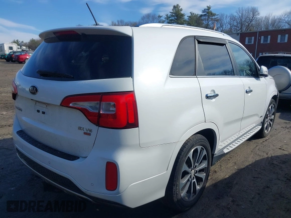 2014 Kia Sorento SX Limited with VIN 5XYKWDA76EG441420, listed as a IAAI auction lot 41876721 with 173,021 mi miles. Bid and sale history available at carsss.com. Image 4.