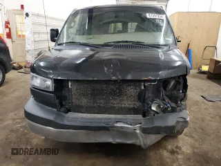 2010 GMC Savana LT with VIN 1GKUHCD49A1178319, listed as a Copart auction lot 87397254 with 299,859 mi miles and Salvage Title. Bid and sale history available at carsss.com. Image 5.