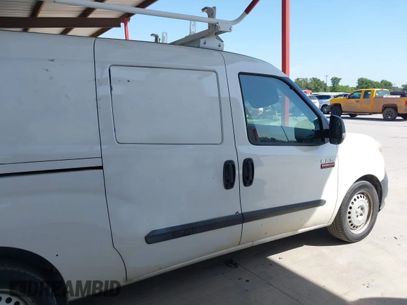 2020 Ram ProMaster City Cargo Tradesman z VIN ZFBHRFAB2L6P67137, wystawiony jako IAAI lot #41994424 z przebiegiem 40 509 mil mil oraz . Historia ofert i sprzedaży dostępna na DreamBid. Obrazek 14.