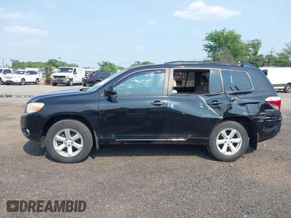 2009 Toyota Highlander z VIN JTEDS41A292082496, wystawiony jako IAAI lot #42495433 z przebiegiem 100 118 mil mil oraz . Historia ofert i sprzedaży dostępna na DreamBid. Obrazek 14.