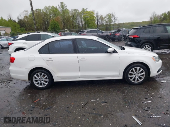 2011 Volkswagen Jetta Sedan SE w/Convenience & Sunroof PZEV with VIN 3VWDZ7AJ4BM385356, listed as a IAAI auction lot 42012728 with 169,045 mi miles. Bid and sale history available at carsss.com. Image 13.