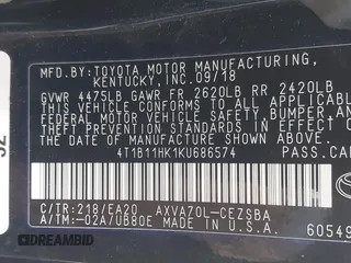 2019 Toyota Camry LE z VIN 4T1B11HK1KU686574, wystawiony jako IAAI lot #40650885 z przebiegiem 112 269 mil mil oraz . Historia ofert i sprzedaży dostępna na DreamBid. Obrazek 9.