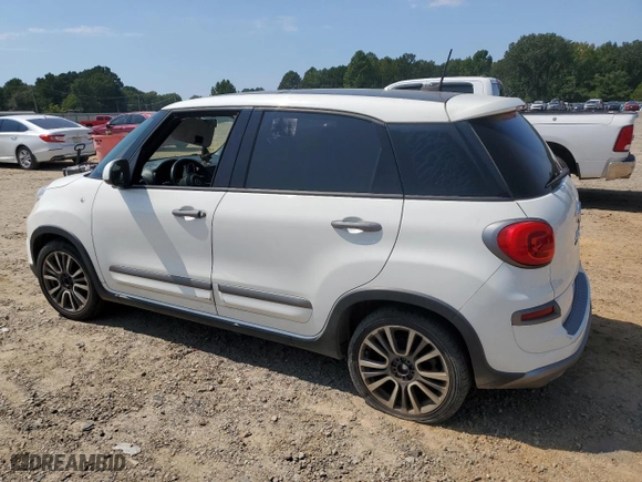 2018 FIAT 500L Trekking with VIN ZFBCFADH0JZ040595, listed as a Copart auction lot 70632994 with 129,252 mi miles and Clean Title. Bid and sale history available at carsss.com. Image 2.