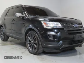 2019 Ford Explorer XLT z VIN 1FM5K7D83KGA42435, wystawiony jako Copart lot #65415335 z przebiegiem 72 867 mil mil oraz Szkoda całkowita • Salvage title. Historia ofert i sprzedaży dostępna na DreamBid. Obrazek 1.