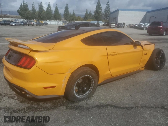 2022 Ford Mustang GT with VIN 1FA6P8CF8N5142200, listed as a Copart auction lot 45056715 with 40,672 mi miles and Salvage Title. Bid and sale history available at carsss.com. Image 3.