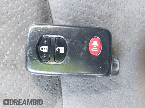 2010 Toyota Prius II with VIN JTDKN3DU0A0095900, listed as a IAAI auction lot 41630338 with 318,071 mi miles. Bid and sale history available at carsss.com. Image 11.