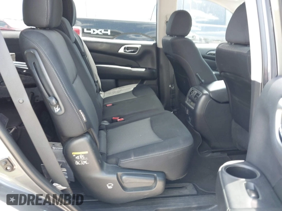2018 Nissan Pathfinder S z VIN 5N1DR2MN5JC657803, wystawiony jako IAAI lot #42051833 z przebiegiem 192 355 mil mil oraz . Historia ofert i sprzedaży dostępna na DreamBid. Obrazek 8.