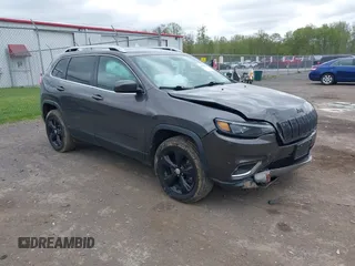 2019 Jeep Cherokee Limited z VIN 1C4PJMDX1KD282994, wystawiony jako IAAI lot #42228698 z przebiegiem 59 624 mil mil oraz . Historia ofert i sprzedaży dostępna na DreamBid. Obrazek 1.